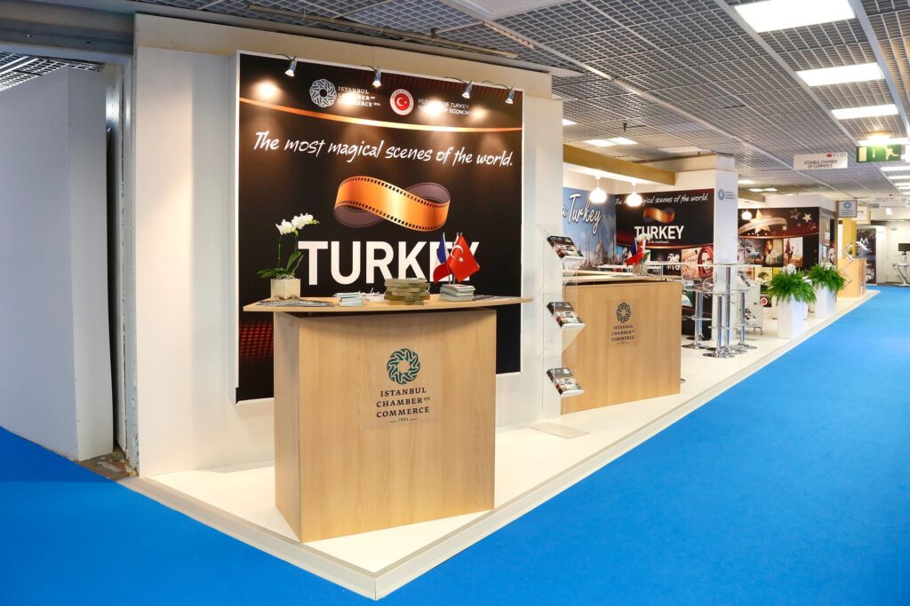 Pavillon collectif Turkey de la CCI d’Istanbul au MIPCOM, Palais des Festivals de Cannes, réalisé par The Stand Experts